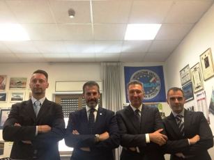 Nella foto da sinistra: Profili, Turicchi e Celestino della Sezione CONSAP presso la Banda Musica della Polizia di Stato con il Segretario Generale Aggiunto di Roma Guerrisi