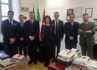 Dipartimento della P.S. - Direzione Centrale per gli Affari Generali della Polizia di Stato, nella foto da sinistra Del Vacchio, Celestino, Turicchi, il Prefetto Dispenza, Pantano e Guerrisi