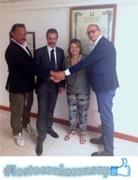 Nella foto da sinistra: Salvatori - Segretario Provinciale di Roma, Guerrisi - Segretario Generale Aggiunto Roma, Feminò - Segretario Locale V^ Zona Polizia Frontiera Fiumicino e Scoditti - Segretario Provinciale di Roma