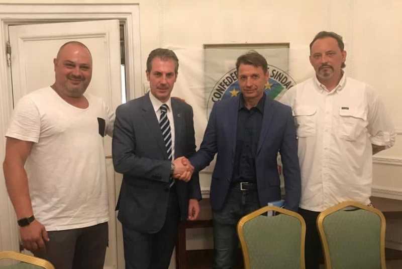 Nella foto da sinistra: il Segretario Provinciale CASTELLI, il Segretario Generale GUERRISI, il neo Coordinatore Provinciale PICANO e il Segretario Generale Aggiunto SALVATORI
