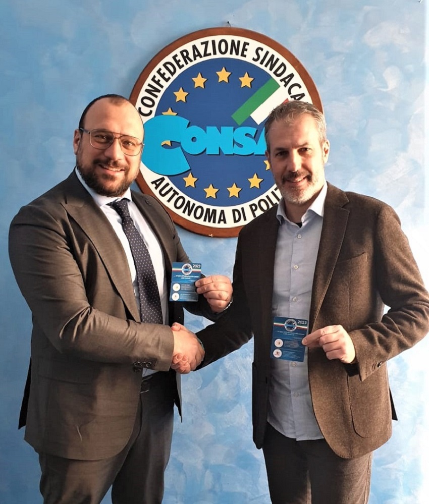 Presentazione tessera adesione sindacato di Polizia CONSAP 2023