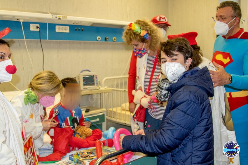 Consegna Calze Befana Ospedale San Camillo - CONSAP